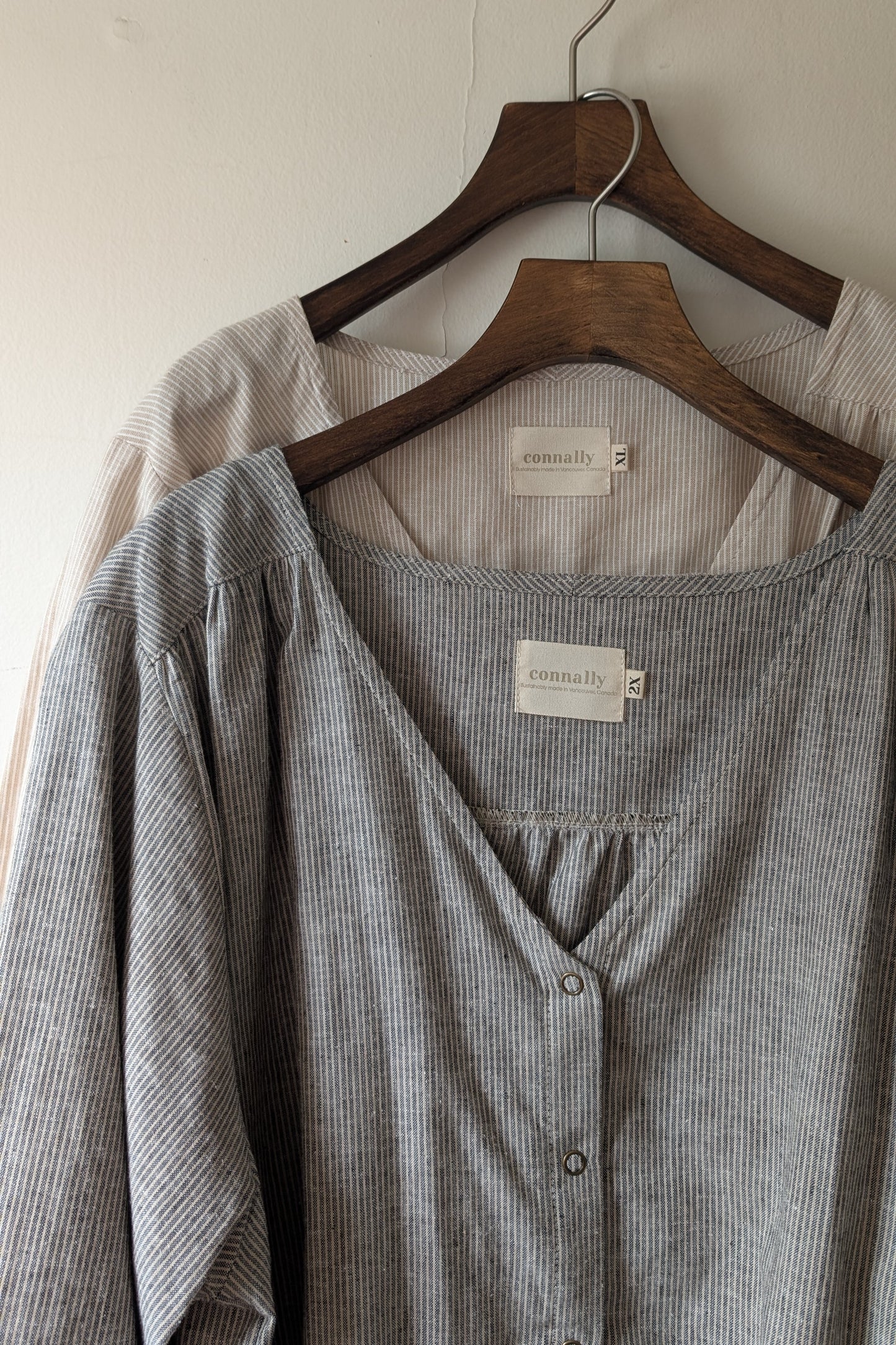 Margot V Neck Shirt Bundle - M