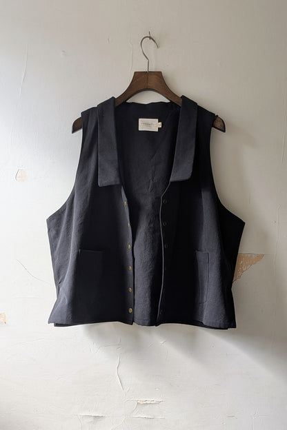 Gilbert Vest by Connally Goods