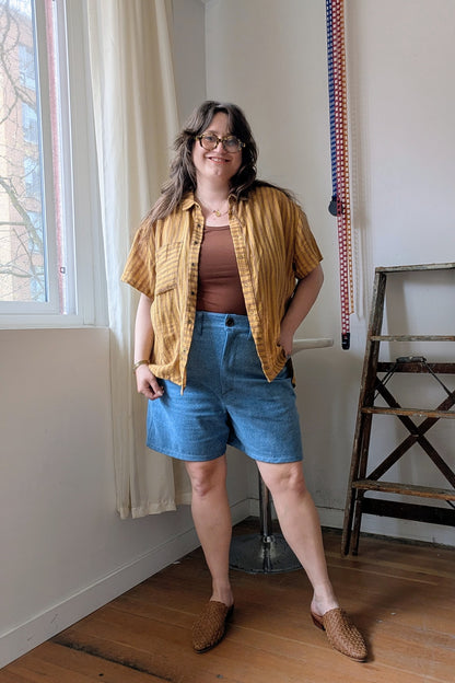 Danny Shorts in light wash denim