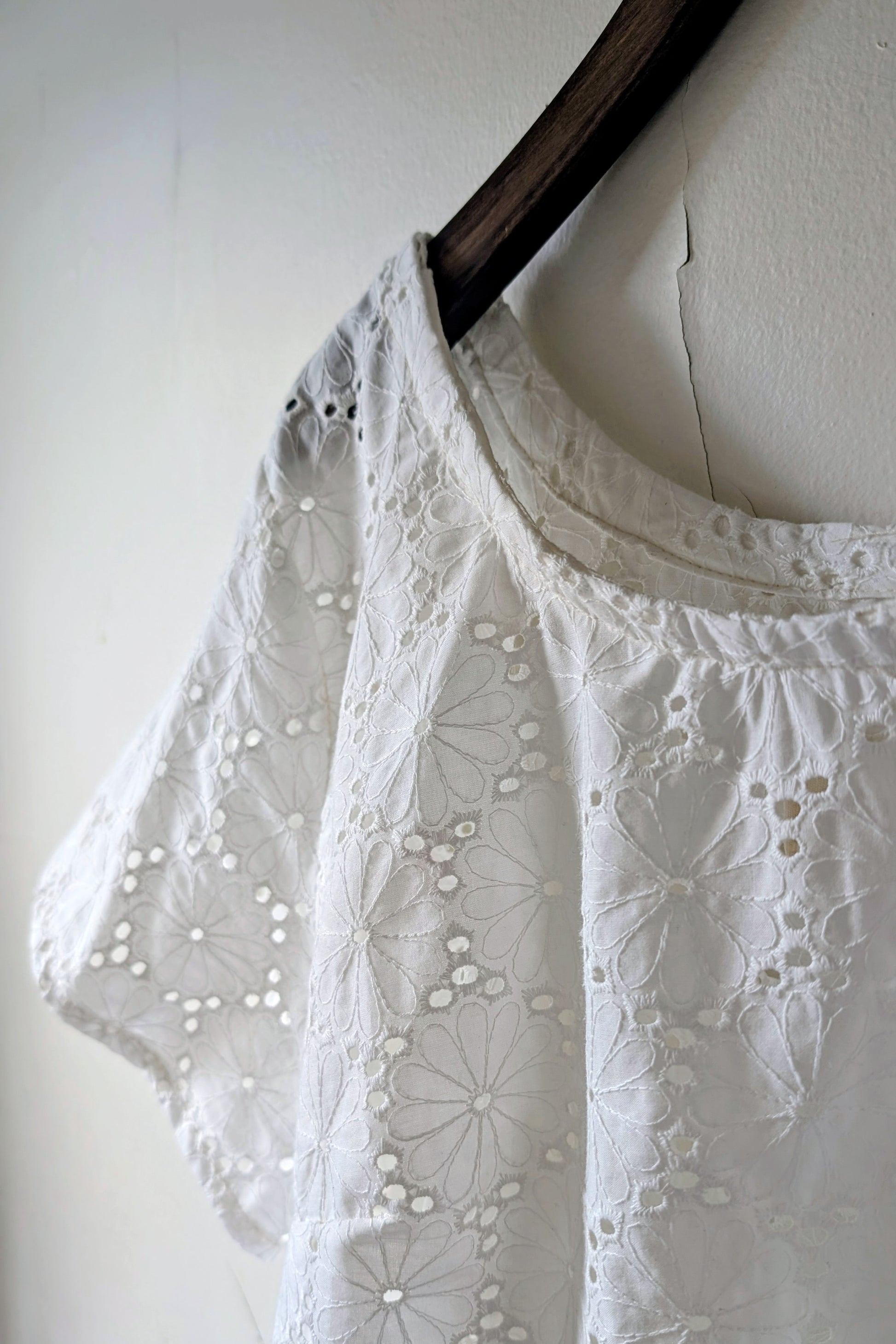 Daisy eyelet Walker shirt